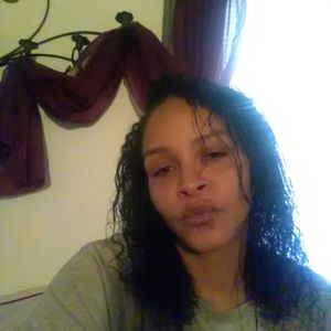 Meet your Posher, Edith